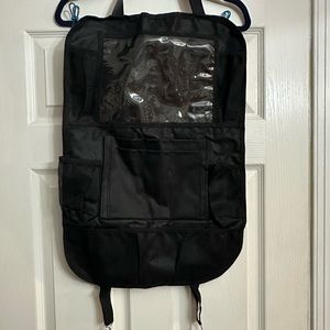 Hanging backseat organizer